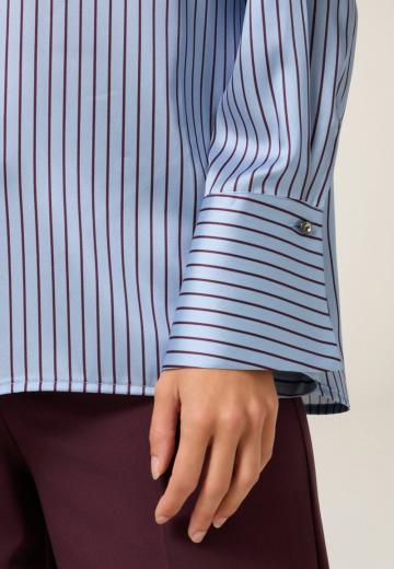 Атласная блузка