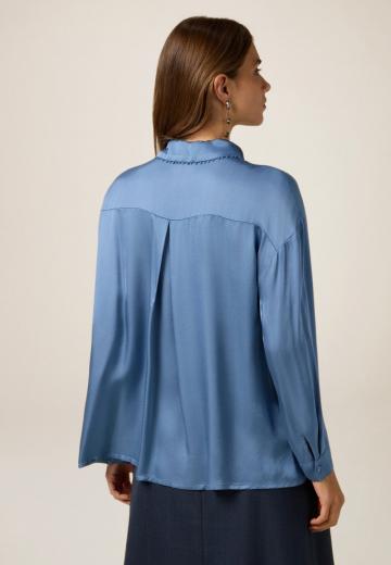Атласная блузка