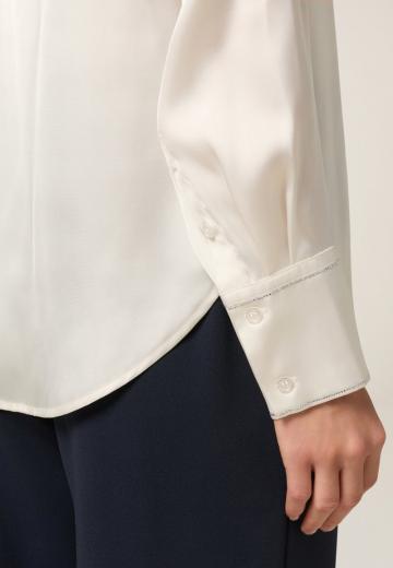 Атласная блузка