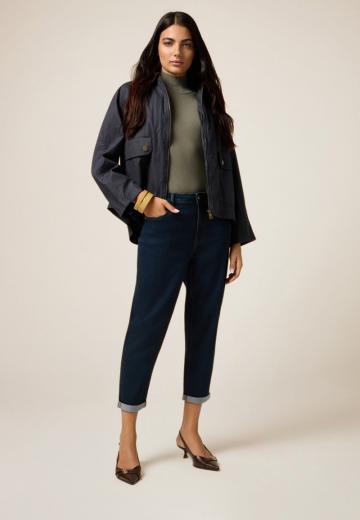 Короткие джинсы