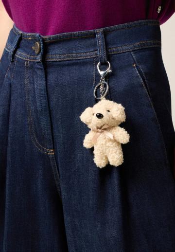 Короткие джинсы