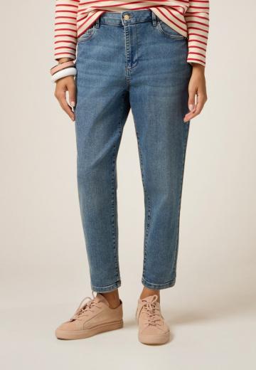 Короткие джинсы