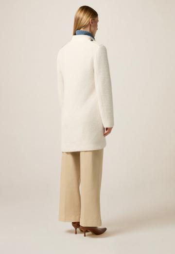 Короткое пальто