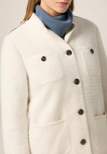 Короткое пальто