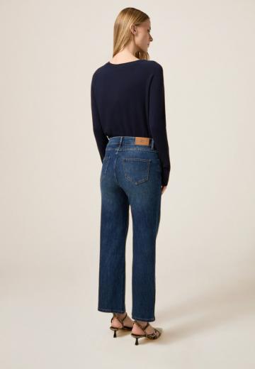 Клешеные джинсы