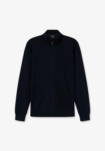 Вязаная кофта