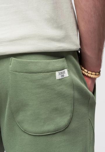 Спортивные штаны