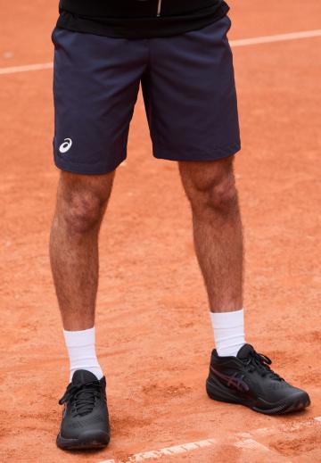 Теннисные кроссовки