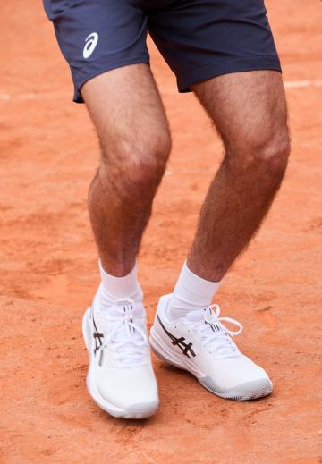 Теннисные кроссовки