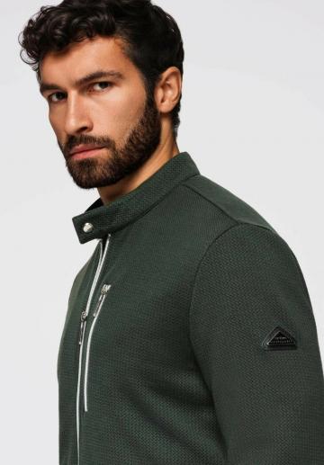 Вязаная кофта