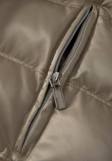 Зимняя куртка