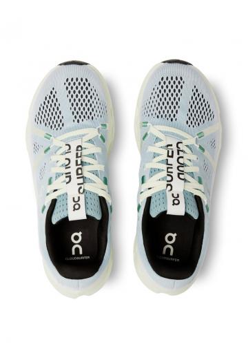 Беговые кроссовки