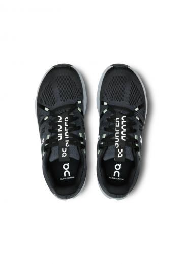 Беговые кроссовки