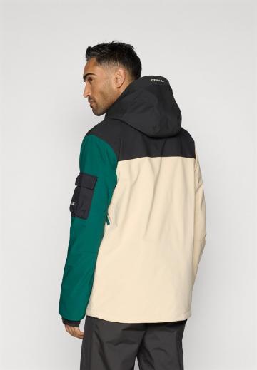 Сноубордическая куртка