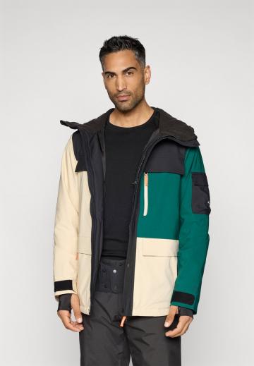 Сноубордическая куртка