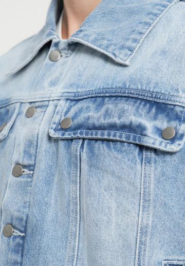 Джинсовая куртка