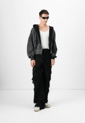 Брюки с накладными карманами