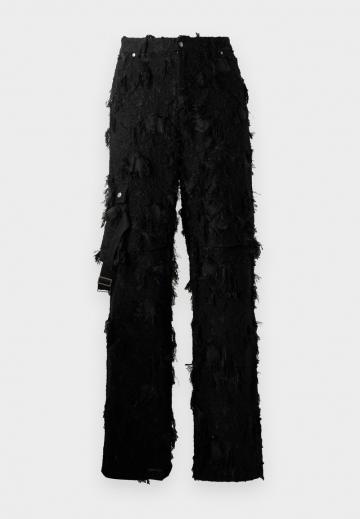 Брюки с накладными карманами