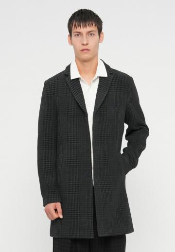 Шерстяное пальто