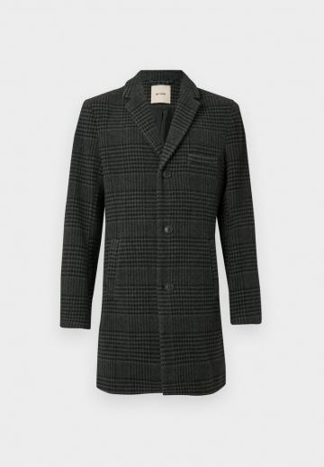 Шерстяное пальто