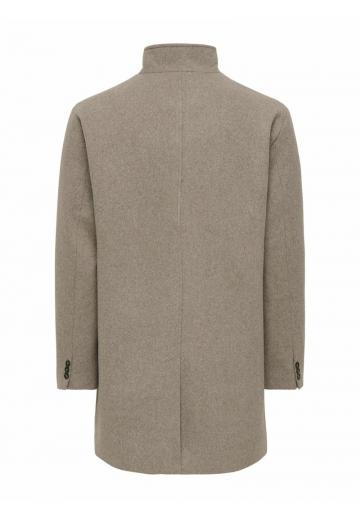 Короткое пальто