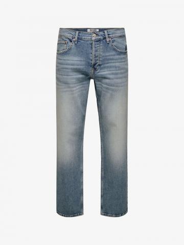 Прямые джинсы