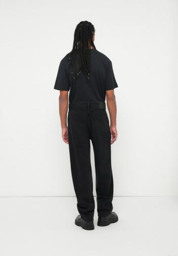 Свободные джинсы