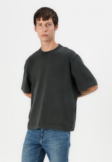 Узкие джинсы