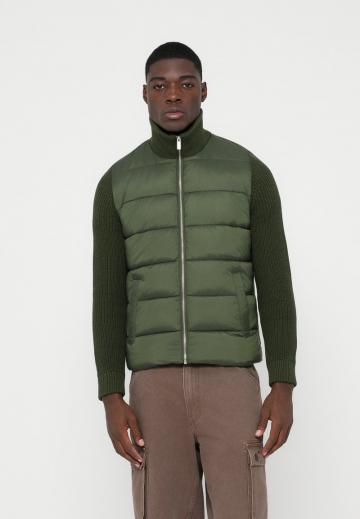 Зимняя куртка