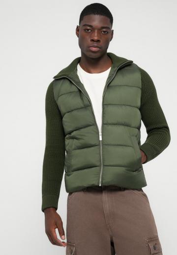 Зимняя куртка