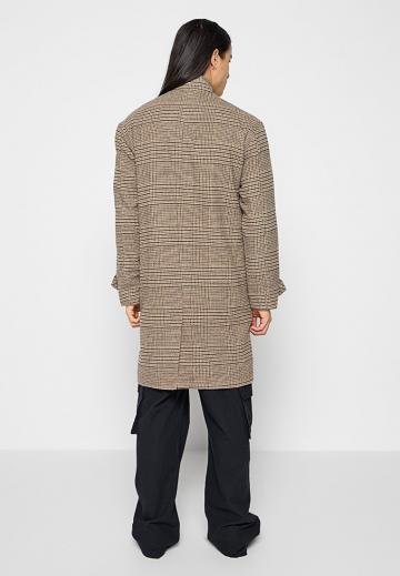 Шерстяное пальто