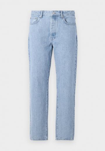 Свободные джинсы