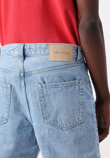 Свободные джинсы