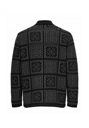 Вязаная кофта