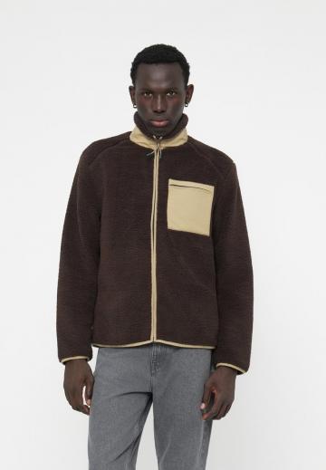 Флисовая куртка