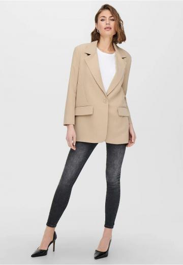 Блейзер с накладными карманами