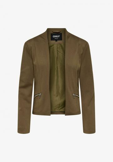 Блейзер с накладными карманами