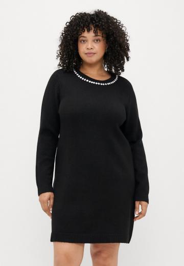 Вязаное платье