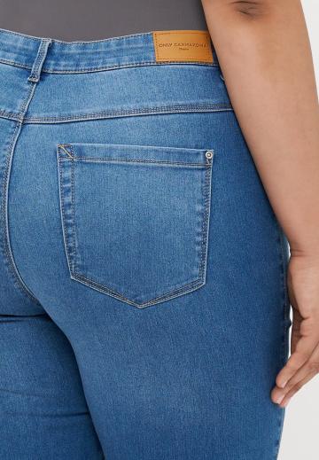 Узкие джинсы