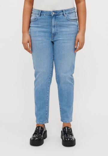 Джинсы