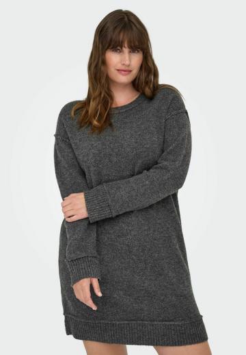 Вязаное платье