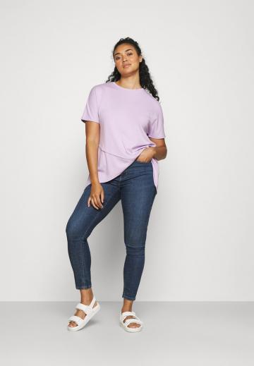 Узкие джинсы