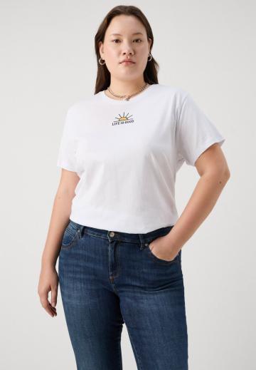 Прямые джинсы