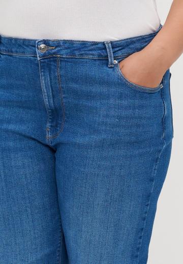Узкие джинсы