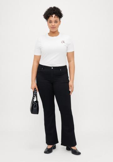 Клешеные джинсы