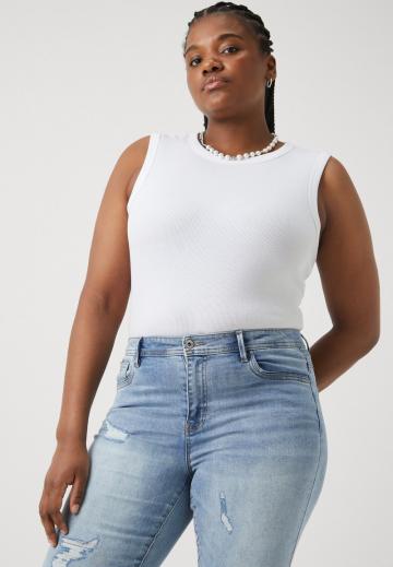 Узкие джинсы