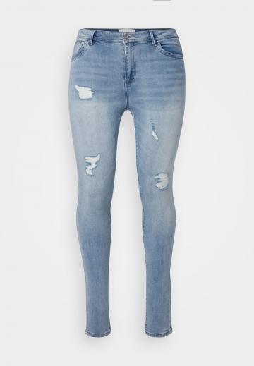 Узкие джинсы