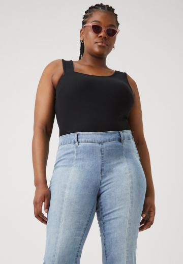 Клешеные брюки