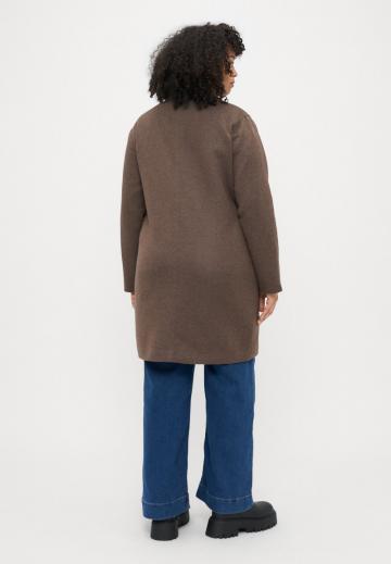 Шерстяное пальто