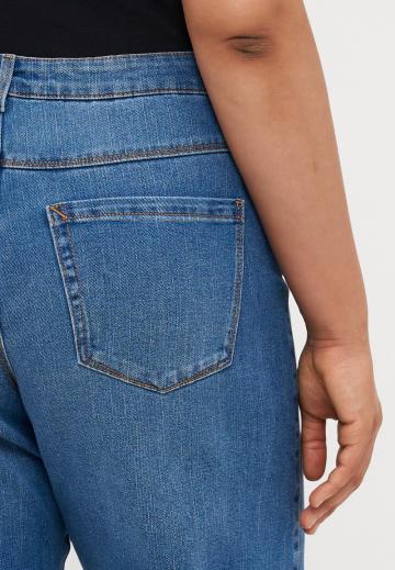 Джинсы